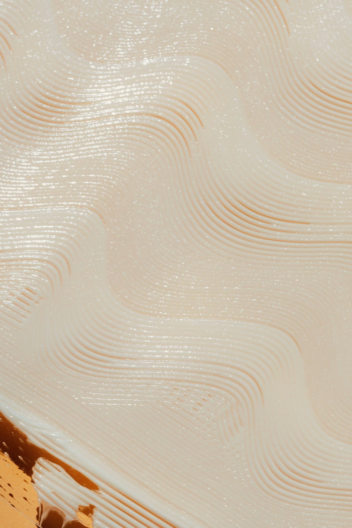 Soft waves of cream